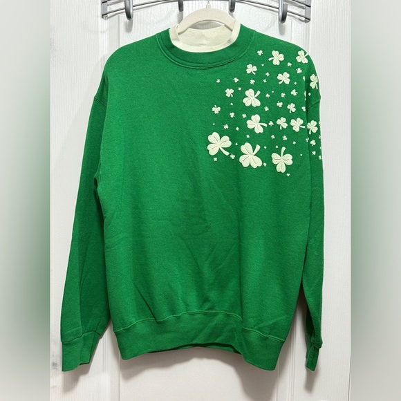 Vintage 90s Sweatshirt Size large Green St. Patrick’s Day Irish Clover Shamrock - Picture 1 of 16